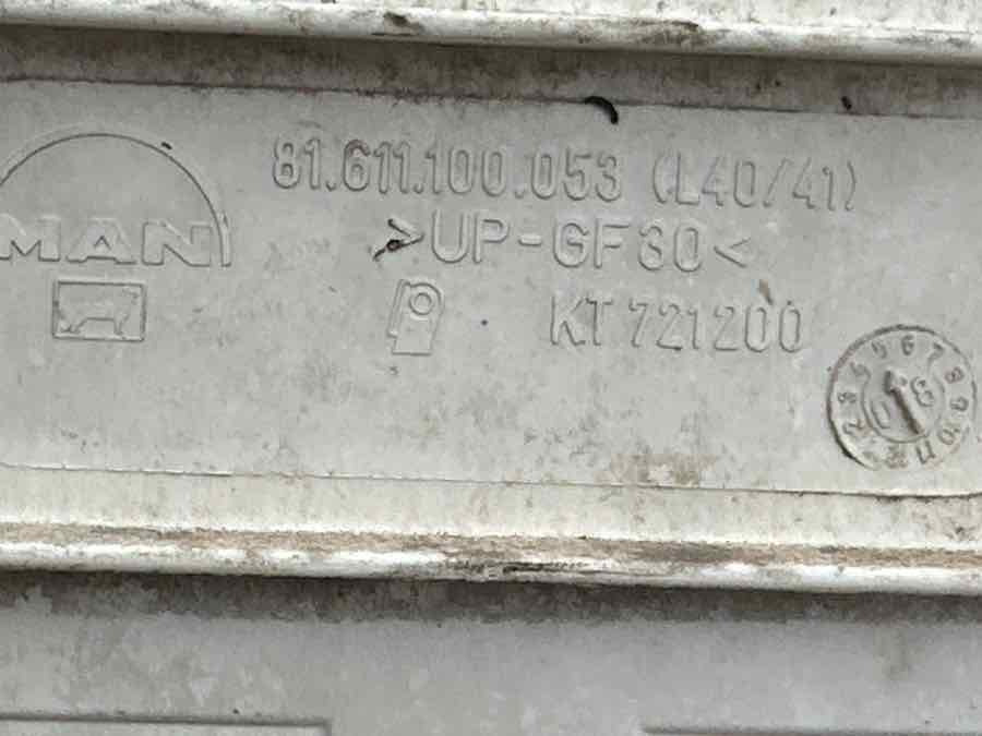 MAN TGA FRONT SERVICE DOOR 81.61110-0053 - Karosszéria és külső - Teherautó: 3 kép. MAN TGA FRONT SERVICE DOOR 81.61110-0053 - Karosszéria és külső - Teherautó: 3 kép.