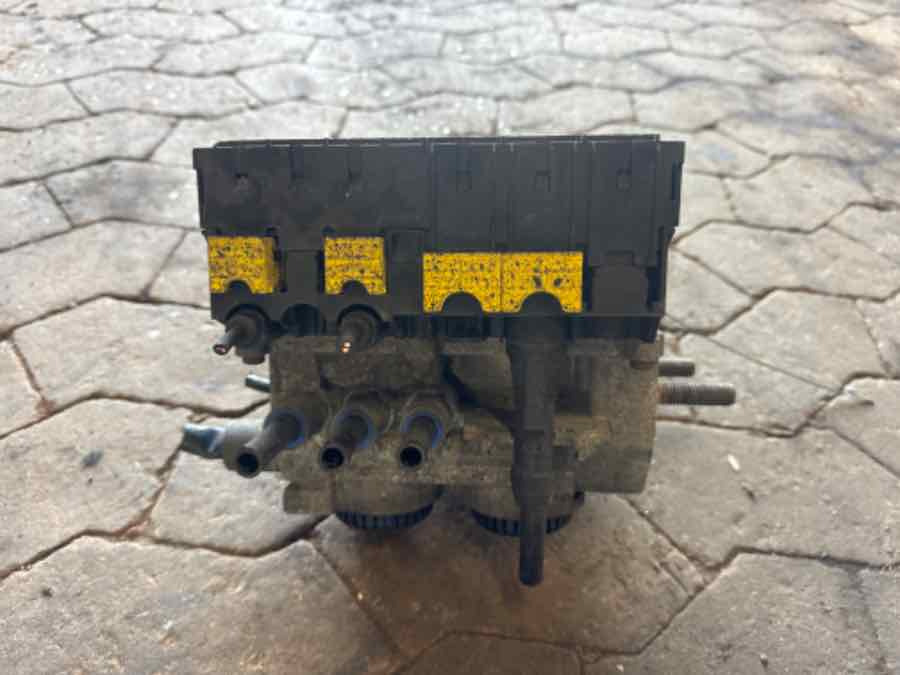 MB BUS TEBS-E 24V STANDARD TRAILER MODULATOR - Fékszelep - Teherautó: 3 kép. MB BUS TEBS-E 24V STANDARD TRAILER MODULATOR - Fékszelep - Teherautó: 3 kép.