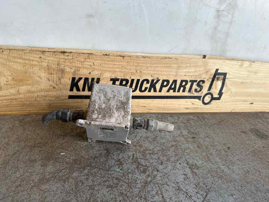 MERCEDES ECU A9304460163 - Elektromos rendszer - Teherautó: 2 kép. MERCEDES ECU A9304460163 - Elektromos rendszer - Teherautó: 2 kép.