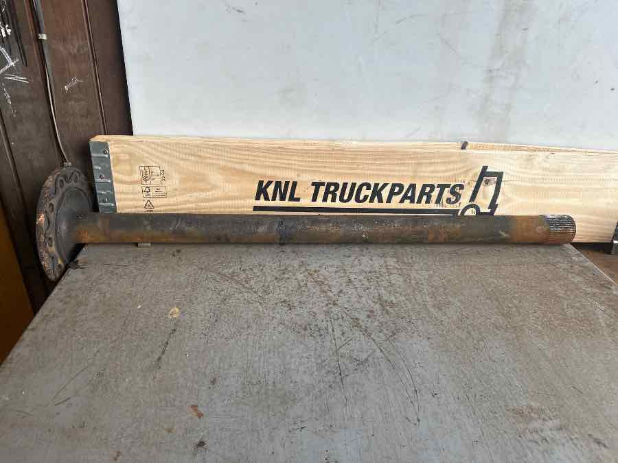 MERCEDES HALF SHAFTS A9483571101 - Féltengely: 1 kép. MERCEDES HALF SHAFTS A9483571101 - Féltengely: 1 kép.