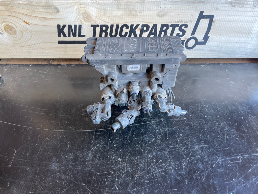 RENAULT VALVE 7421327350 - Fékszelep - Teherautó: 1 kép. RENAULT VALVE 7421327350 - Fékszelep - Teherautó: 1 kép.