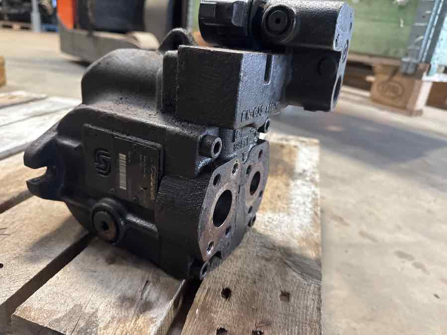 SCANIA BUS HYDRAULIC PUMP 2202323 - Hidraulika - Teherautó: 2 kép. SCANIA BUS HYDRAULIC PUMP 2202323 - Hidraulika - Teherautó: 2 kép.