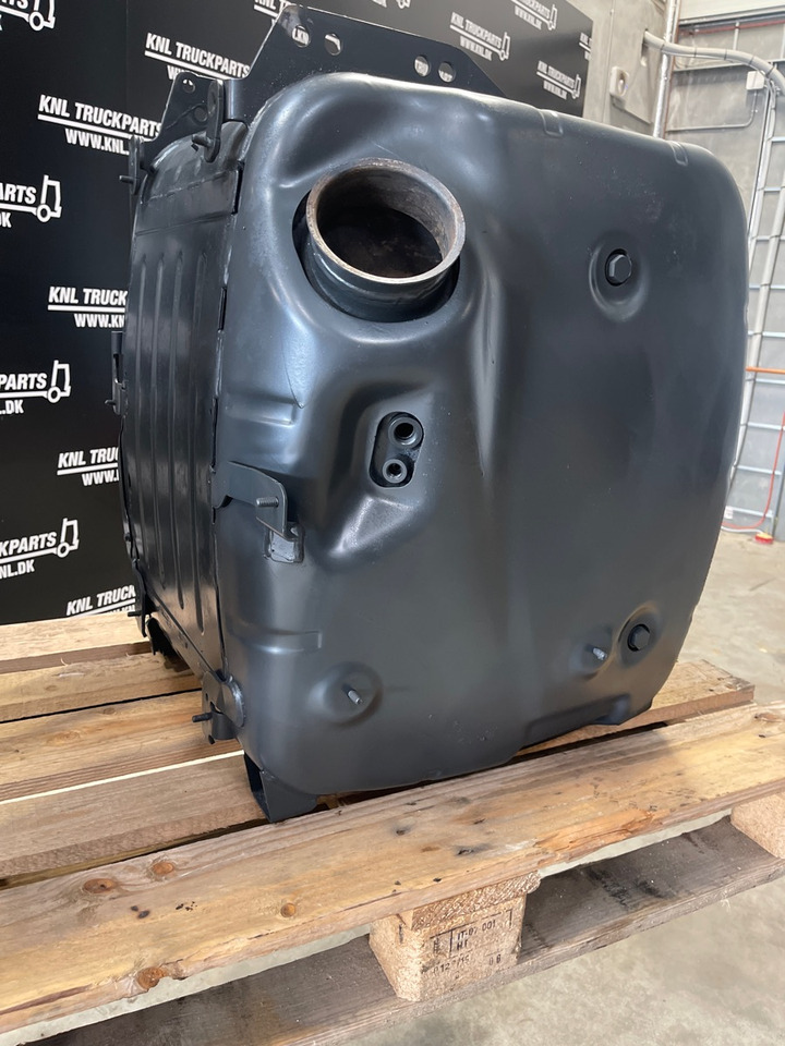 SCANIA EXHAUST 2541853 - Kipufogórendszer - Teherautó: 1 kép. SCANIA EXHAUST 2541853 - Kipufogórendszer - Teherautó: 1 kép.