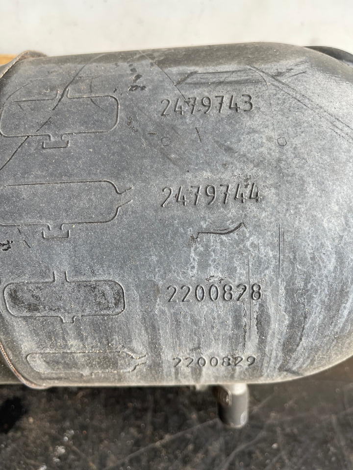 SCANIA EXPANSION TANK 2479743 - Hűtőrendszer - Teherautó: 2 kép. SCANIA EXPANSION TANK 2479743 - Hűtőrendszer - Teherautó: 2 kép.