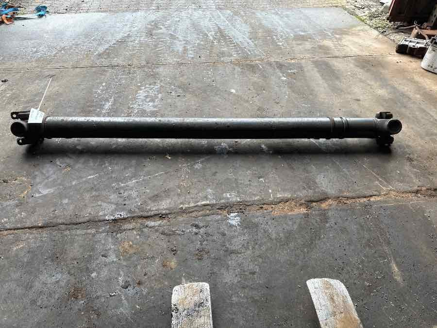 SCANIA PROPSHAFT P500 1758620 - Kardántengely - Teherautó: 1 kép. SCANIA PROPSHAFT P500 1758620 - Kardántengely - Teherautó: 1 kép.