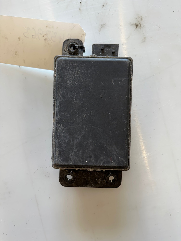 SCANIA RADAR 2432963 - Fülke és belső tér - Teherautó: 1 kép. SCANIA RADAR 2432963 - Fülke és belső tér - Teherautó: 1 kép.