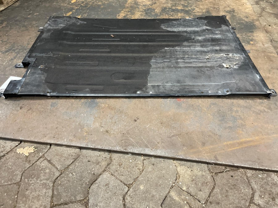 SCANIA RADIATOR MESH 2483246 - Hűtőrendszer - Teherautó: 1 kép. SCANIA RADIATOR MESH 2483246 - Hűtőrendszer - Teherautó: 1 kép.
