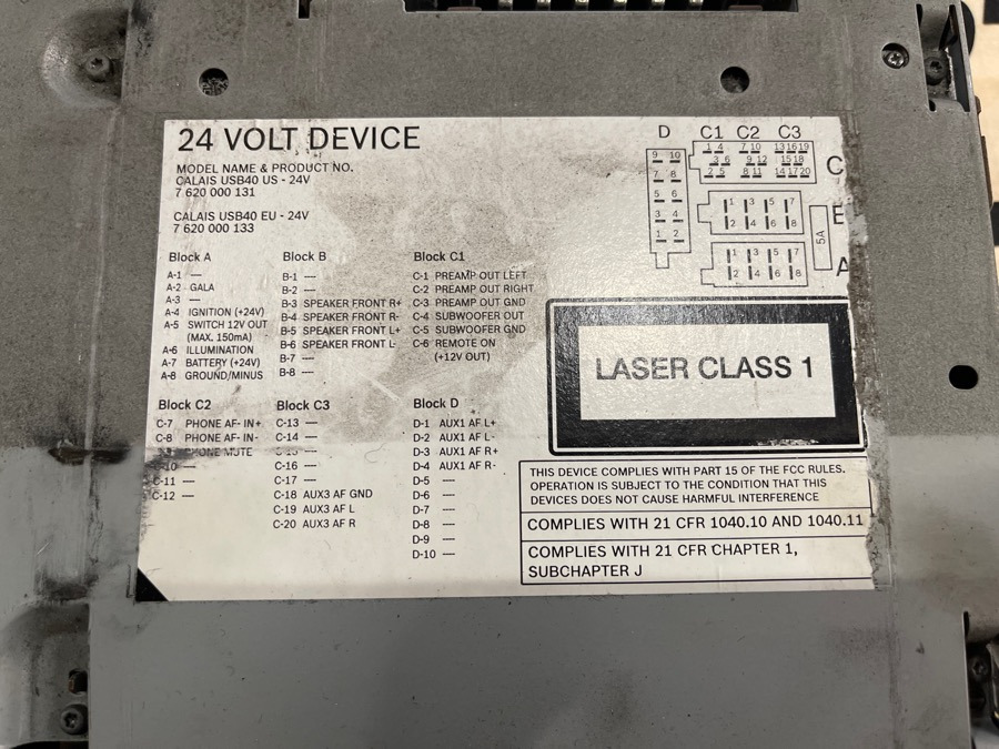 SCANIA RADIO 2974852 - Elektromos rendszer - Teherautó: 2 kép. SCANIA RADIO 2974852 - Elektromos rendszer - Teherautó: 2 kép.