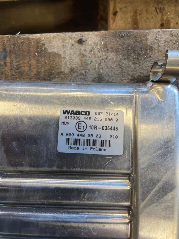 SETRA / MERCEDES ECU ECTS A0004460903 - ECU - Busz: 2 kép. SETRA / MERCEDES ECU ECTS A0004460903 - ECU - Busz: 2 kép.