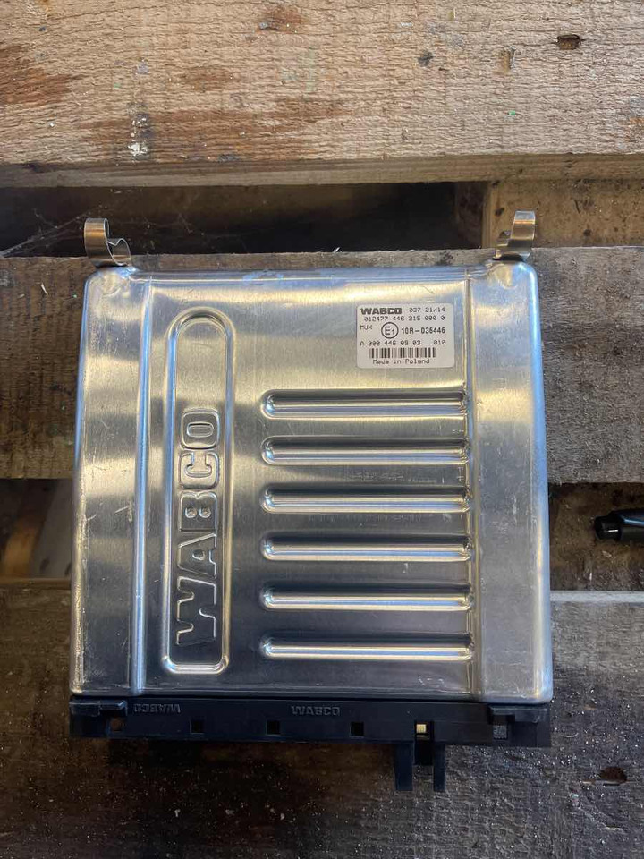 SETRA / MERCEDES ECU ECTS A0004460903 - ECU - Busz: 1 kép. SETRA / MERCEDES ECU ECTS A0004460903 - ECU - Busz: 1 kép.