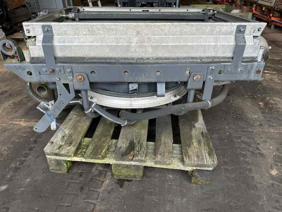 VOLVO BUS COOLER / INTERCOOLER - Hűtőrendszer - Busz: 4 kép. VOLVO BUS COOLER / INTERCOOLER - Hűtőrendszer - Busz: 4 kép.