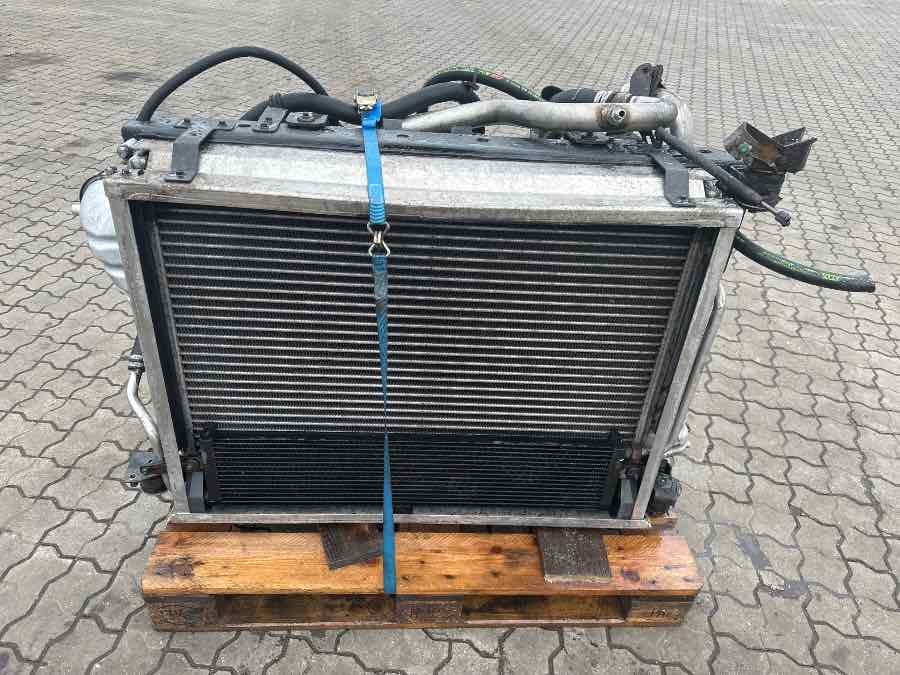 VOLVO BUS COOLER PACKET 21622194 - Hűtőrendszer - Busz: 2 kép. VOLVO BUS COOLER PACKET 21622194 - Hűtőrendszer - Busz: 2 kép.