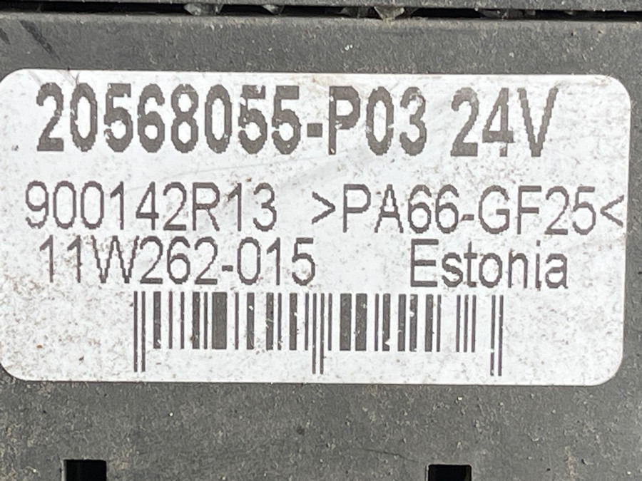 VOLVO FUSE AND RELAY CENTRE 20568055 - Elektromos rendszer - Teherautó: 3 kép. VOLVO FUSE AND RELAY CENTRE 20568055 - Elektromos rendszer - Teherautó: 3 kép.