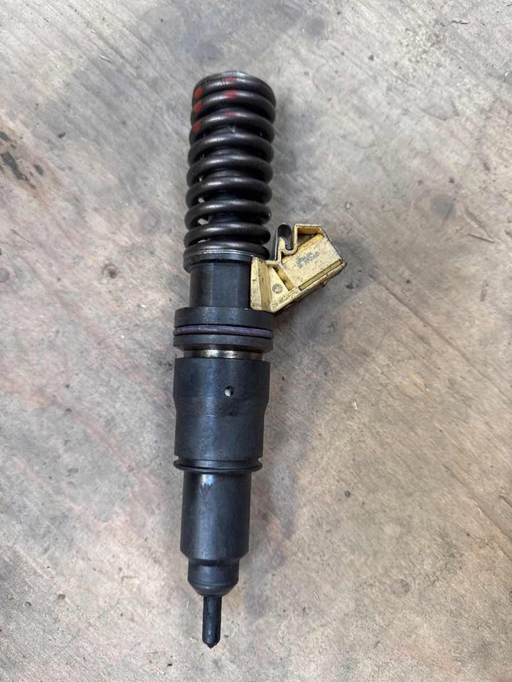 VOLVO INJECTOR 22254568 - Üzemanyagrendszer - Teherautó: 1 kép. VOLVO INJECTOR 22254568 - Üzemanyagrendszer - Teherautó: 1 kép.