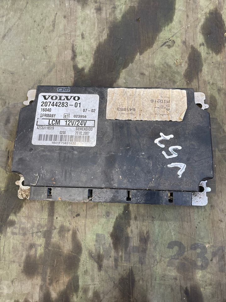 VOLVO LCM 20744283 - Elektromos rendszer - Teherautó: 1 kép. VOLVO LCM 20744283 - Elektromos rendszer - Teherautó: 1 kép.
