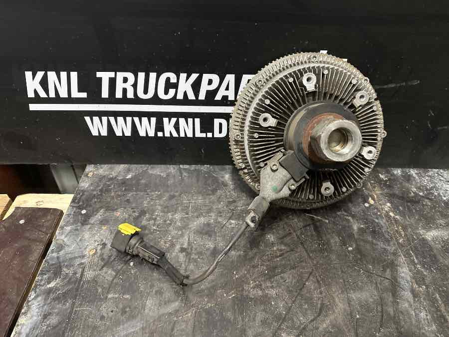 VOLVO VISKOS 21983188 - Hűtőrendszer - Teherautó: 2 kép. VOLVO VISKOS 21983188 - Hűtőrendszer - Teherautó: 2 kép.