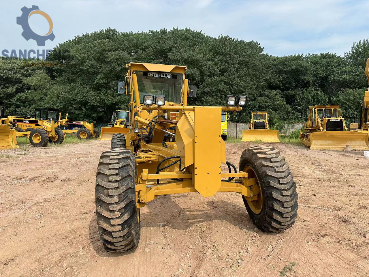 CAT 14G - Gréder: 3 kép. CAT 14G - Gréder: 3 kép.