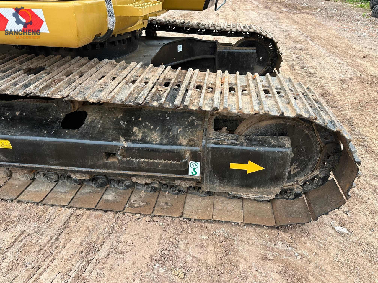 Lánctalpas kotró CAT 320CL with hammer: 9 kép.