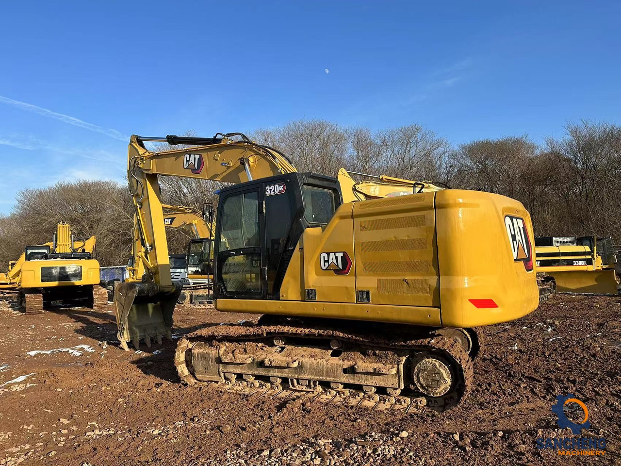 CAT 320GC - Lánctalpas kotró: 5 kép. CAT 320GC - Lánctalpas kotró: 5 kép.