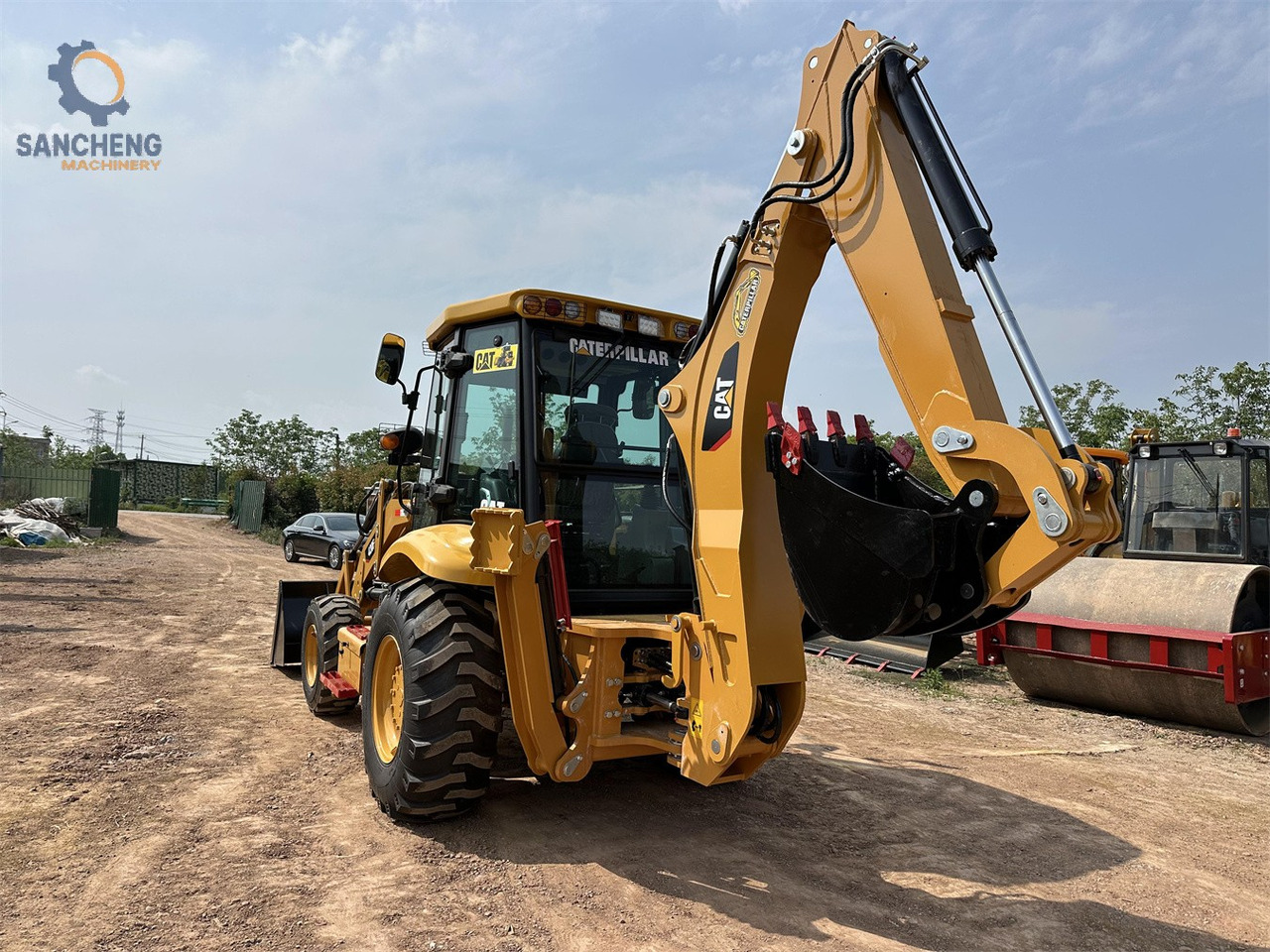 CAT 420F2 - Kotrórakodó: 4 kép. CAT 420F2 - Kotrórakodó: 4 kép.