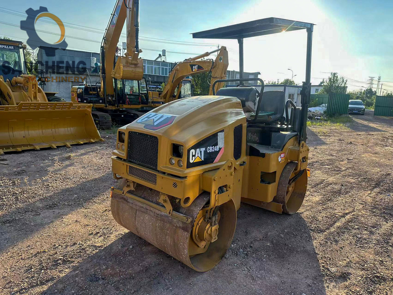 CAT CB24B - Henger: 3 kép. CAT CB24B - Henger: 3 kép.