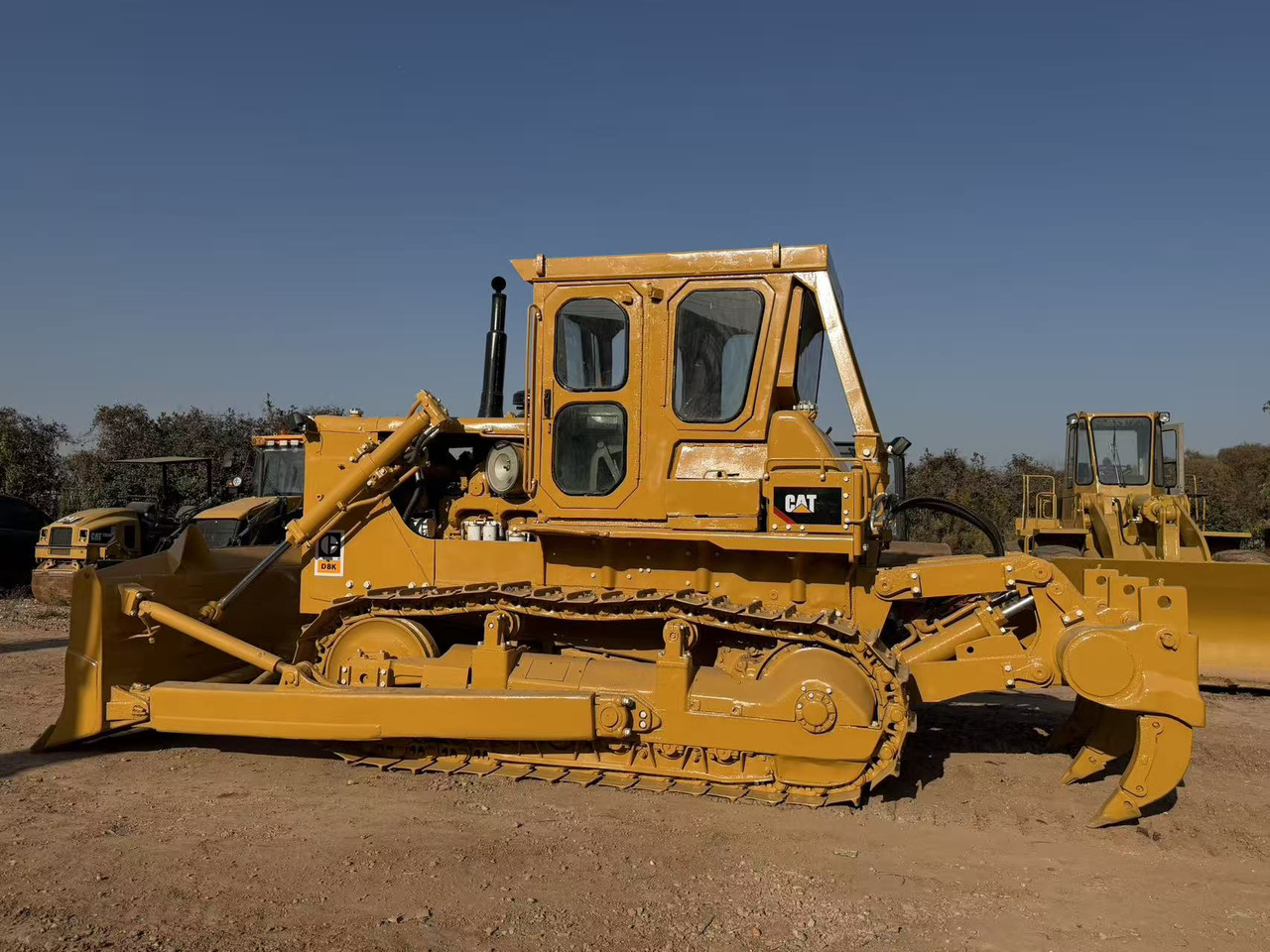 CAT D8K - Buldózer: 1 kép. CAT D8K - Buldózer: 1 kép.