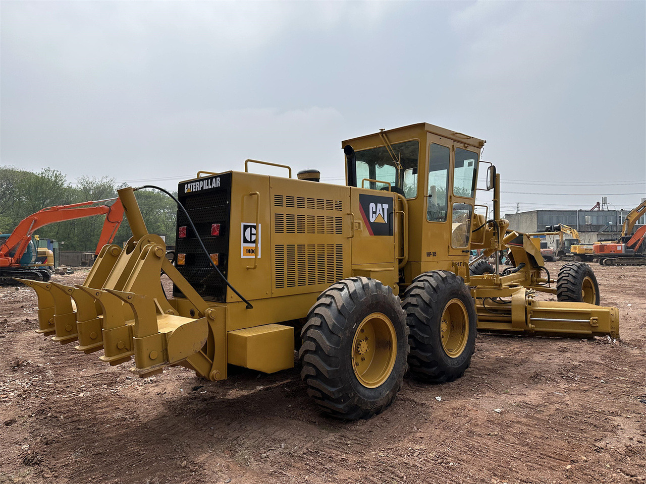 CATERPILLAR 140G - Gréder: 5 kép. CATERPILLAR 140G - Gréder: 5 kép.