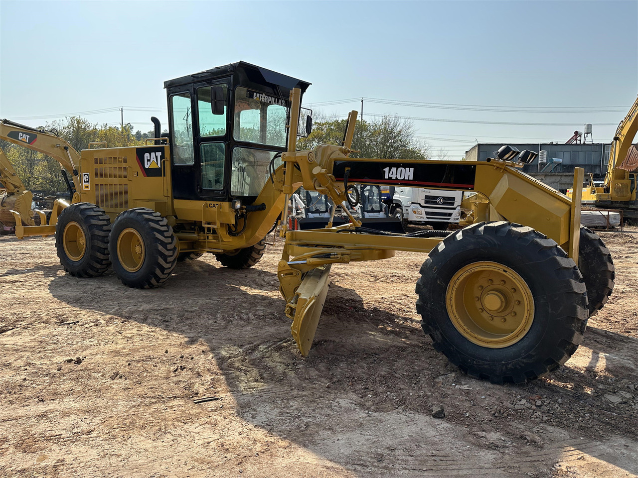 CATERPILLAR 140H - Gréder: 1 kép. CATERPILLAR 140H - Gréder: 1 kép.