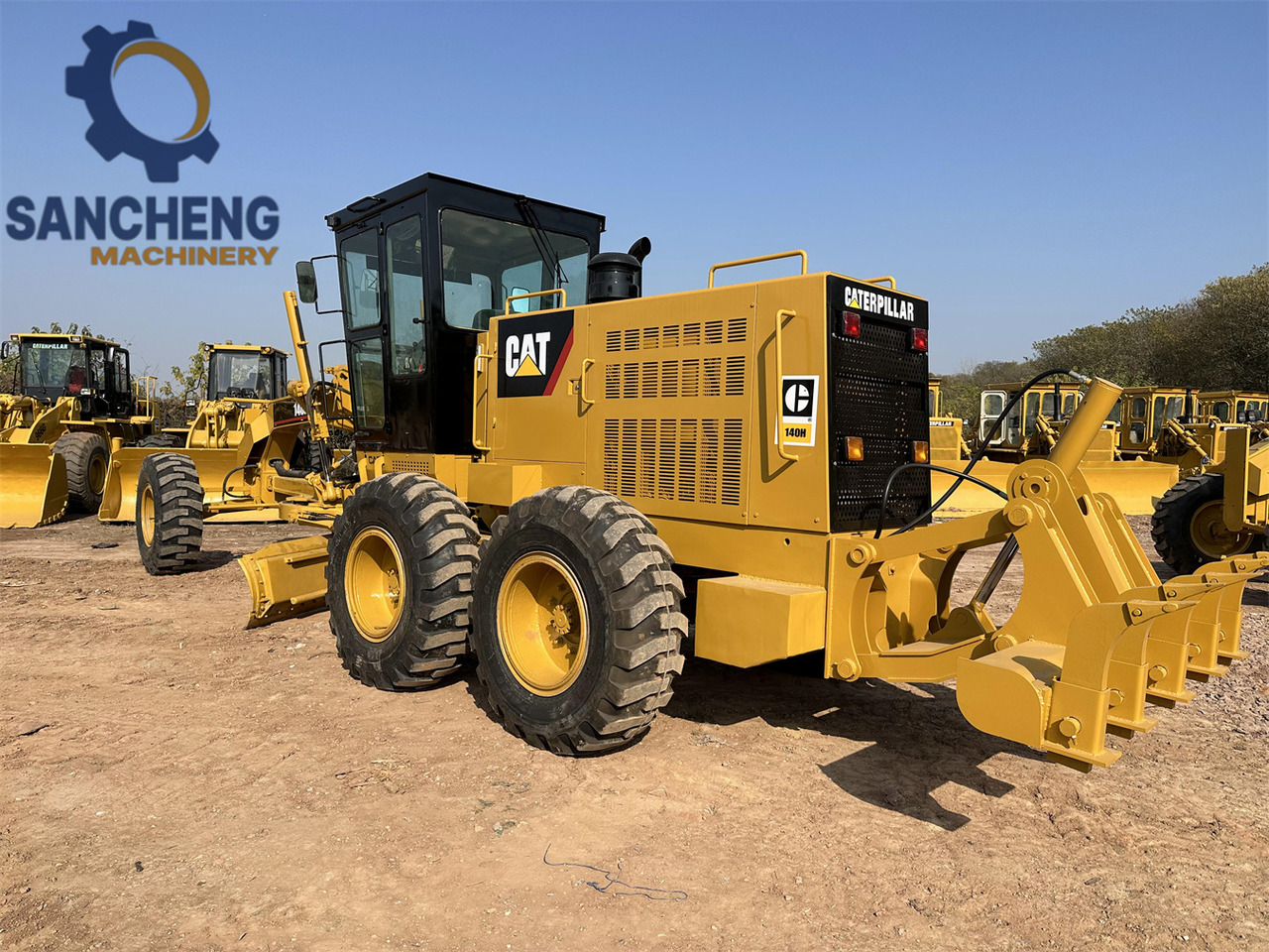 CATERPILLAR 140H - Gréder: 5 kép. CATERPILLAR 140H - Gréder: 5 kép.