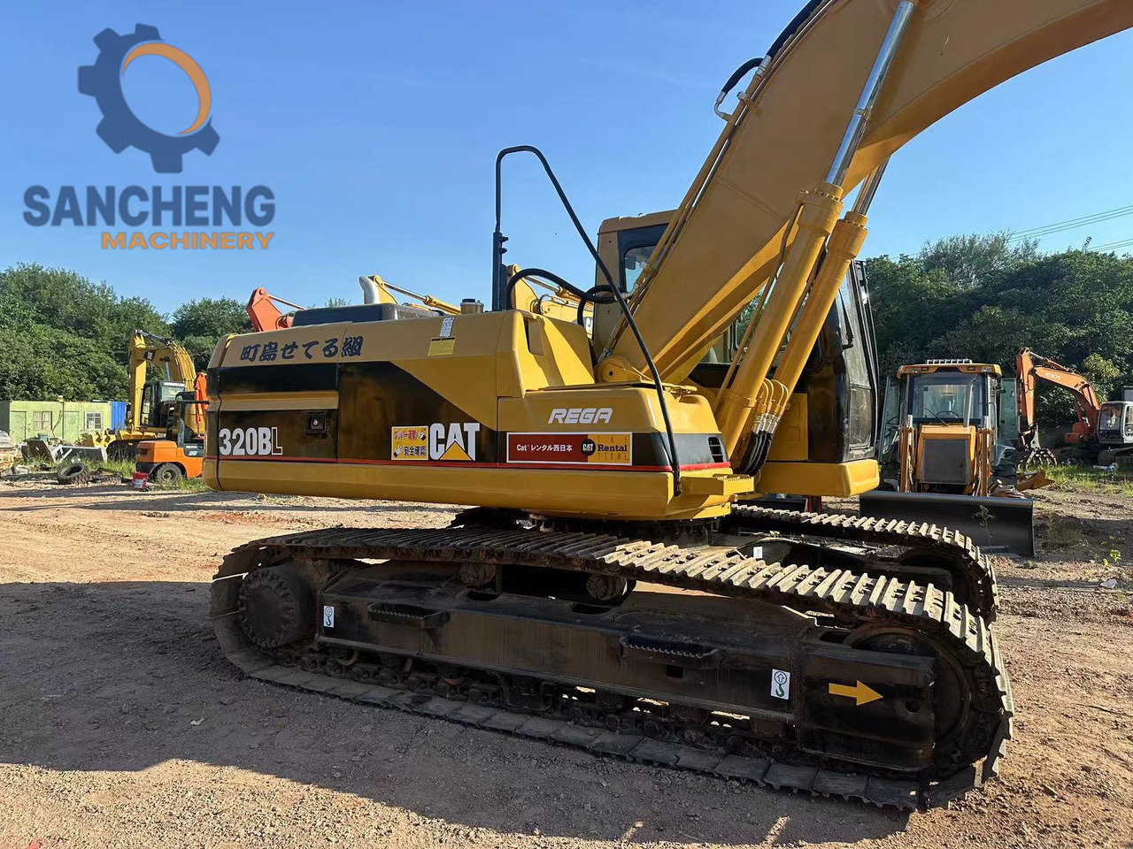 CATERPILLAR 320BL - Lánctalpas kotró: 5 kép. CATERPILLAR 320BL - Lánctalpas kotró: 5 kép.