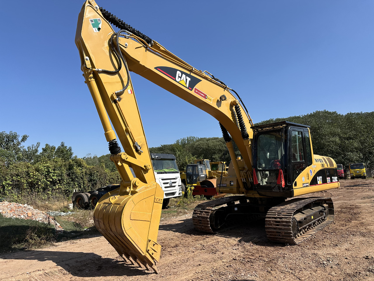 CATERPILLAR 320CL - Lánctalpas kotró: 5 kép. CATERPILLAR 320CL - Lánctalpas kotró: 5 kép.