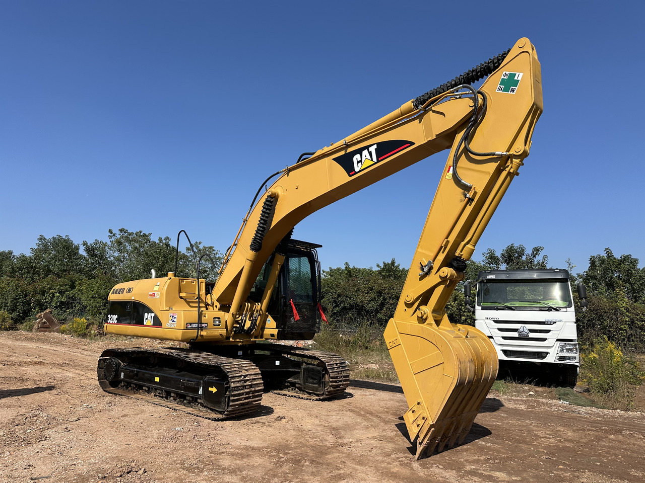 CATERPILLAR 320CL - Lánctalpas kotró: 4 kép. CATERPILLAR 320CL - Lánctalpas kotró: 4 kép.