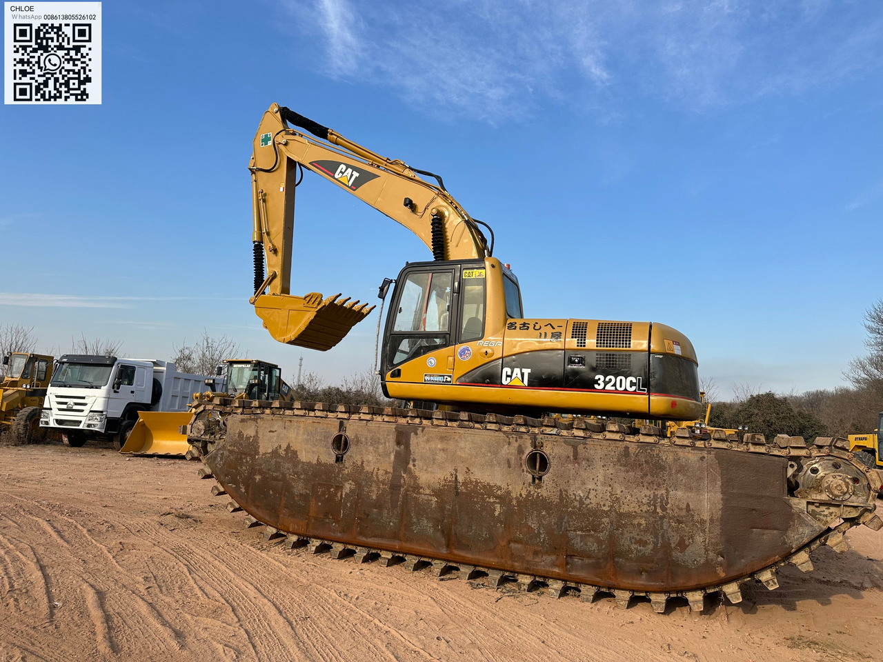 CATERPILLAR 320CL - Kétéltű kotrógép: 1 kép. CATERPILLAR 320CL - Kétéltű kotrógép: 1 kép.