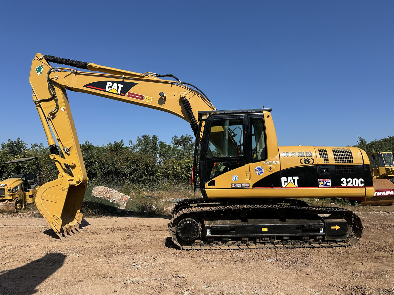 CATERPILLAR 320CL - Lánctalpas kotró: 1 kép. CATERPILLAR 320CL - Lánctalpas kotró: 1 kép.