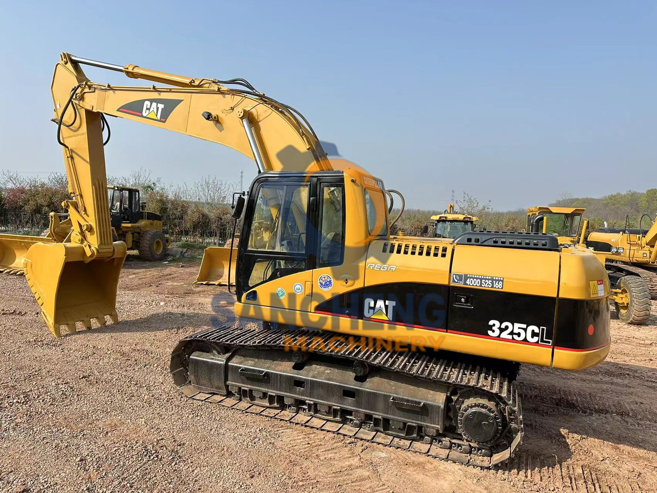 CATERPILLAR 325CL - Lánctalpas kotró: 1 kép. CATERPILLAR 325CL - Lánctalpas kotró: 1 kép.