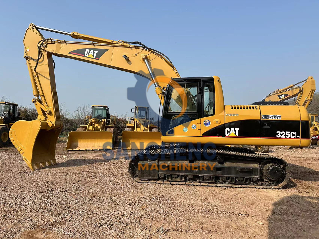CATERPILLAR 325CL - Lánctalpas kotró: 1 kép. CATERPILLAR 325CL - Lánctalpas kotró: 1 kép.