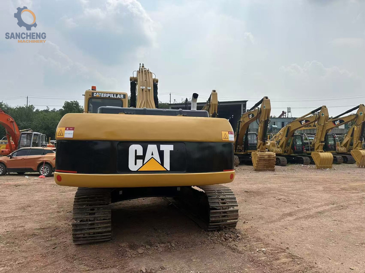 CATERPILLAR 325CL - Lánctalpas kotró: 5 kép. CATERPILLAR 325CL - Lánctalpas kotró: 5 kép.