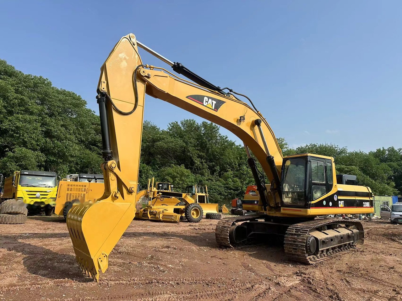 CATERPILLAR 330B - Lánctalpas kotró: 5 kép. CATERPILLAR 330B - Lánctalpas kotró: 5 kép.