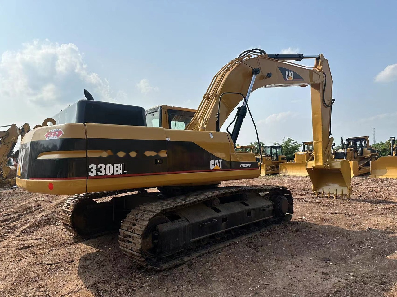 Lánctalpas kotró CATERPILLAR 330BL: 6 kép.