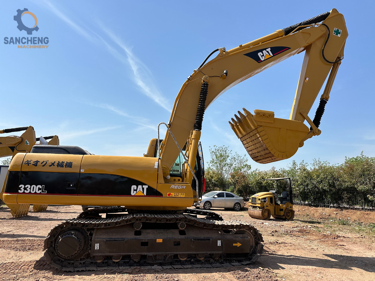 CATERPILLAR 330CL - Kotrógép: 5 kép. CATERPILLAR 330CL - Kotrógép: 5 kép.