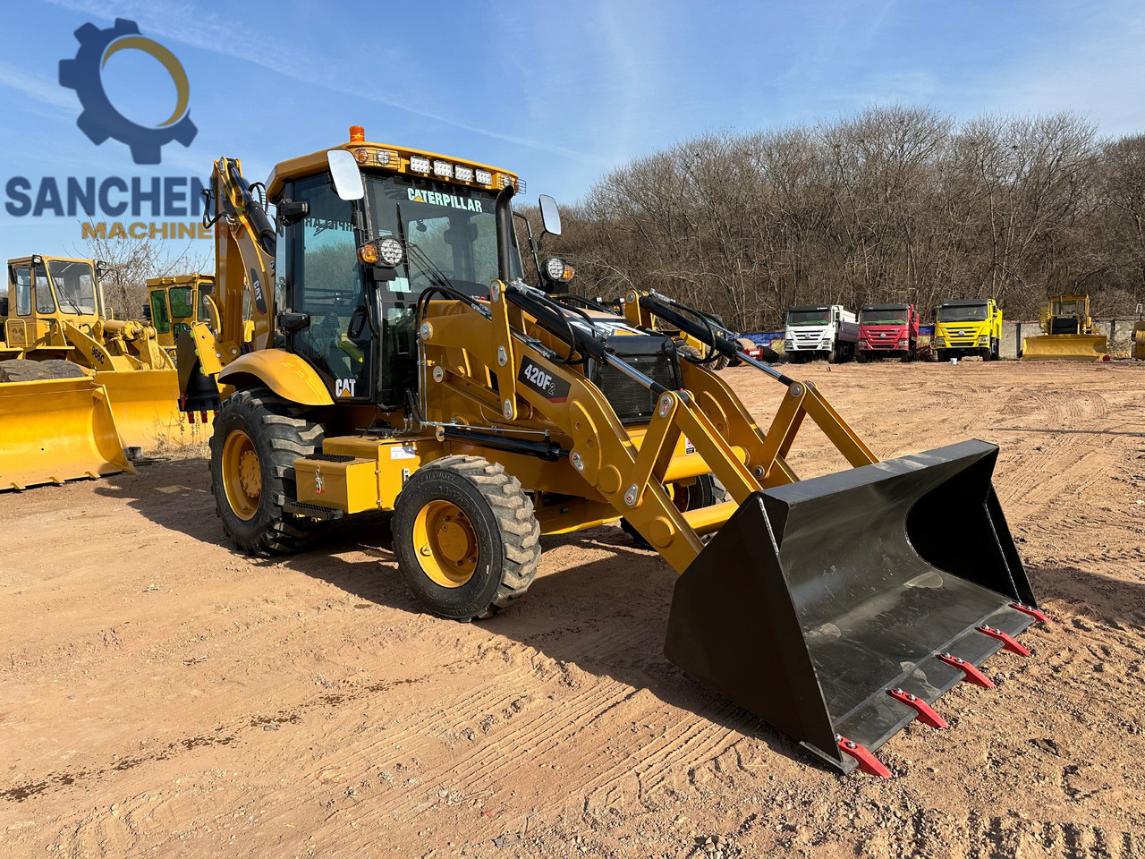 CATERPILLAR 420F2 - Kotrórakodó: 1 kép. CATERPILLAR 420F2 - Kotrórakodó: 1 kép.