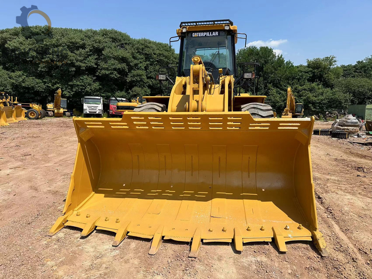 CATERPILLAR 980H - Gumikerekes homlokrakodó: 5 kép. CATERPILLAR 980H - Gumikerekes homlokrakodó: 5 kép.