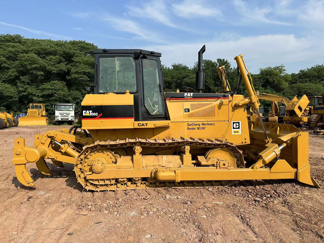 CATERPILLAR D6G Crawler Bulldozer - Buldózer: 5 kép. CATERPILLAR D6G Crawler Bulldozer - Buldózer: 5 kép.