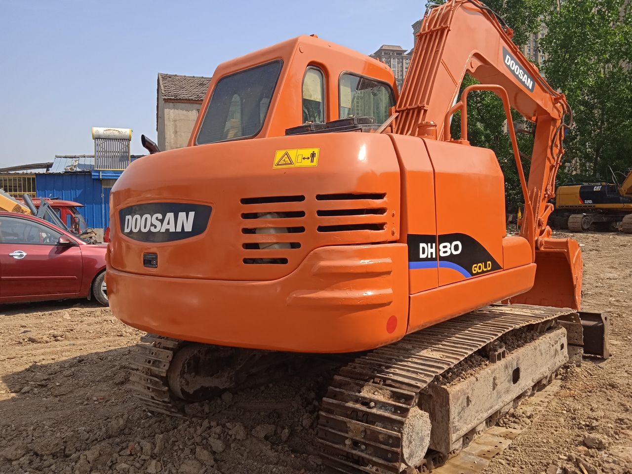 DOOSAN DH80 - Lánctalpas kotró: 4 kép. DOOSAN DH80 - Lánctalpas kotró: 4 kép.
