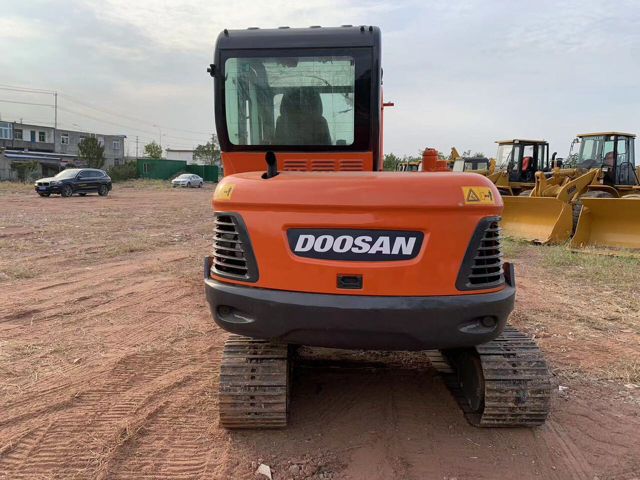 DOOSAN DX55 - Kotrógép: 5 kép. DOOSAN DX55 - Kotrógép: 5 kép.