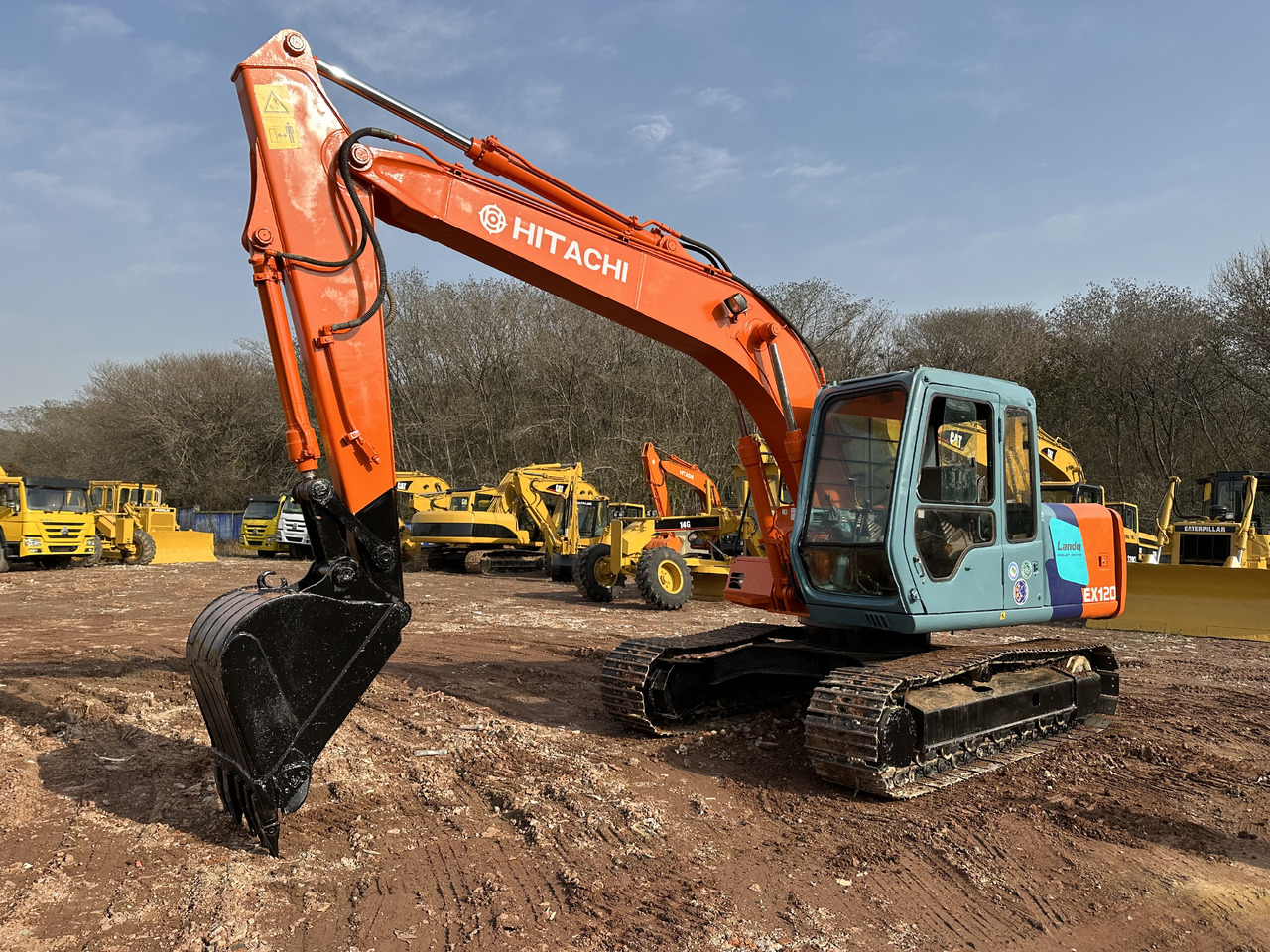 HITACHI EX120 - Kotrógép: 1 kép. HITACHI EX120 - Kotrógép: 1 kép.