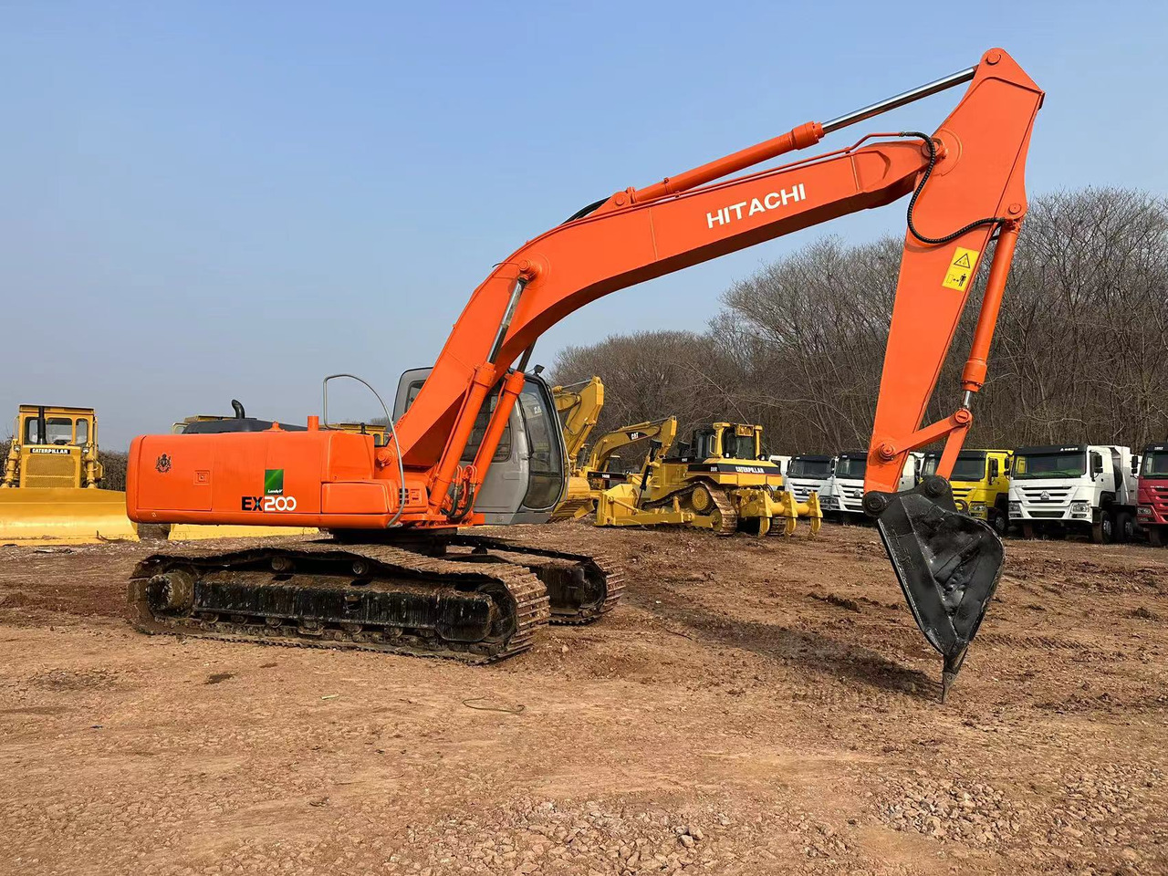 HITACHI EX200 - Kotrógép: 3 kép. HITACHI EX200 - Kotrógép: 3 kép.