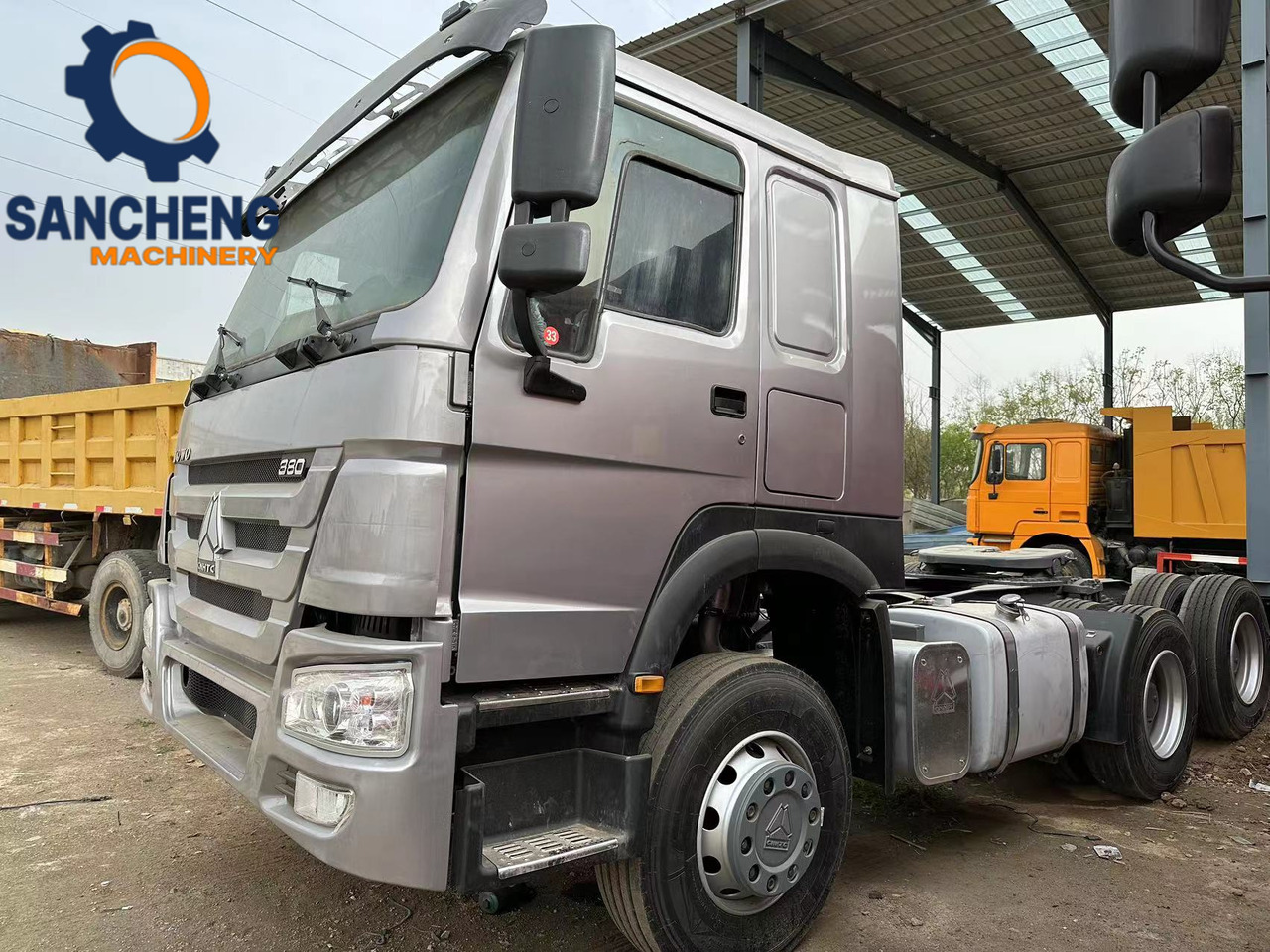 HOWO 380hp - Nyergesvontató: 2 kép. HOWO 380hp - Nyergesvontató: 2 kép.