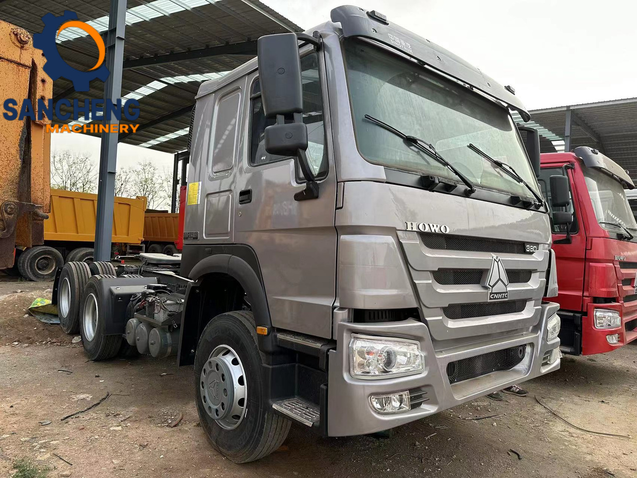 HOWO 380hp - Nyergesvontató: 1 kép. HOWO 380hp - Nyergesvontató: 1 kép.