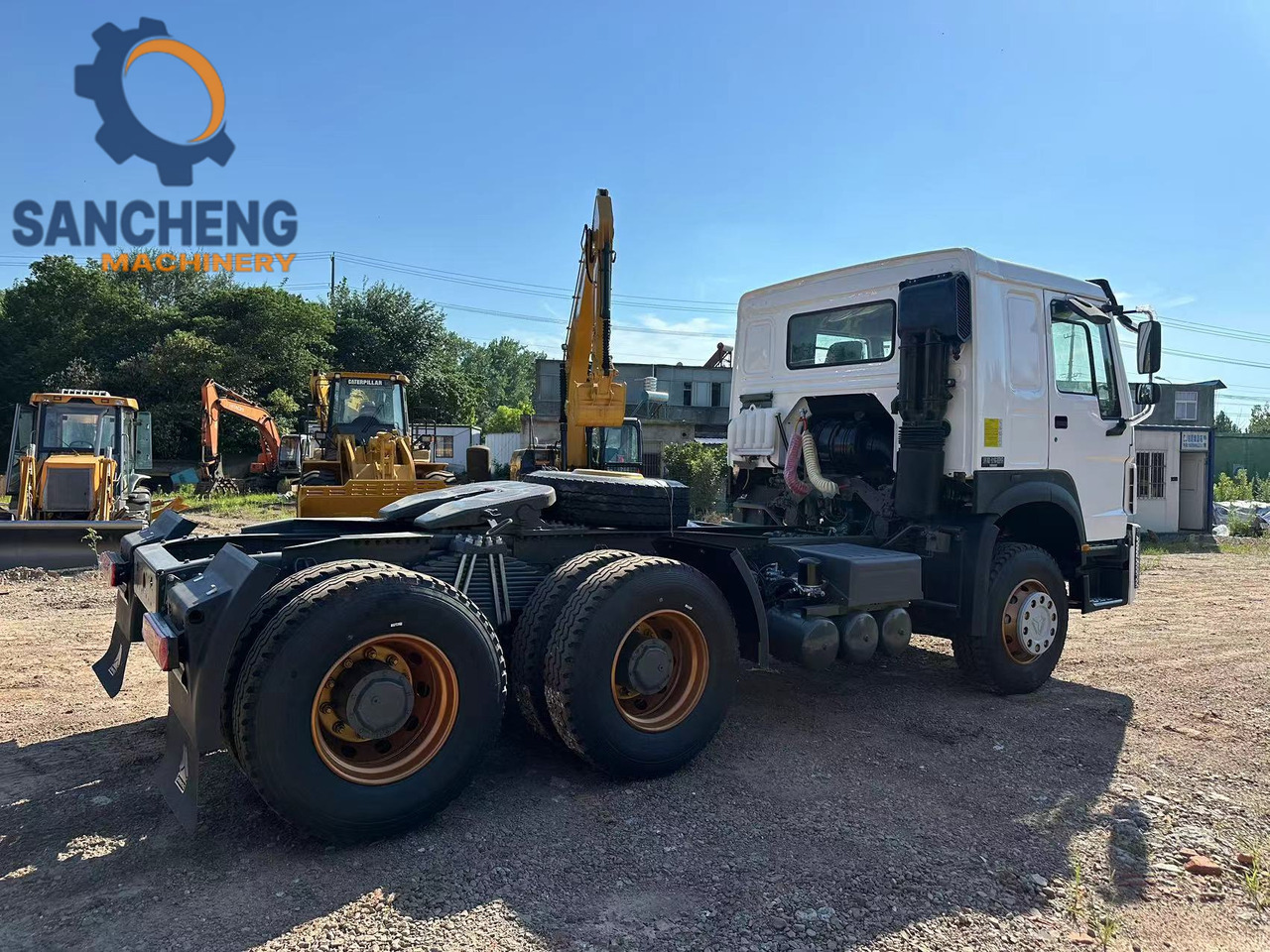 SINOTRUK HOWO Truck Head 371 - Nyergesvontató: 5 kép. SINOTRUK HOWO Truck Head 371 - Nyergesvontató: 5 kép.